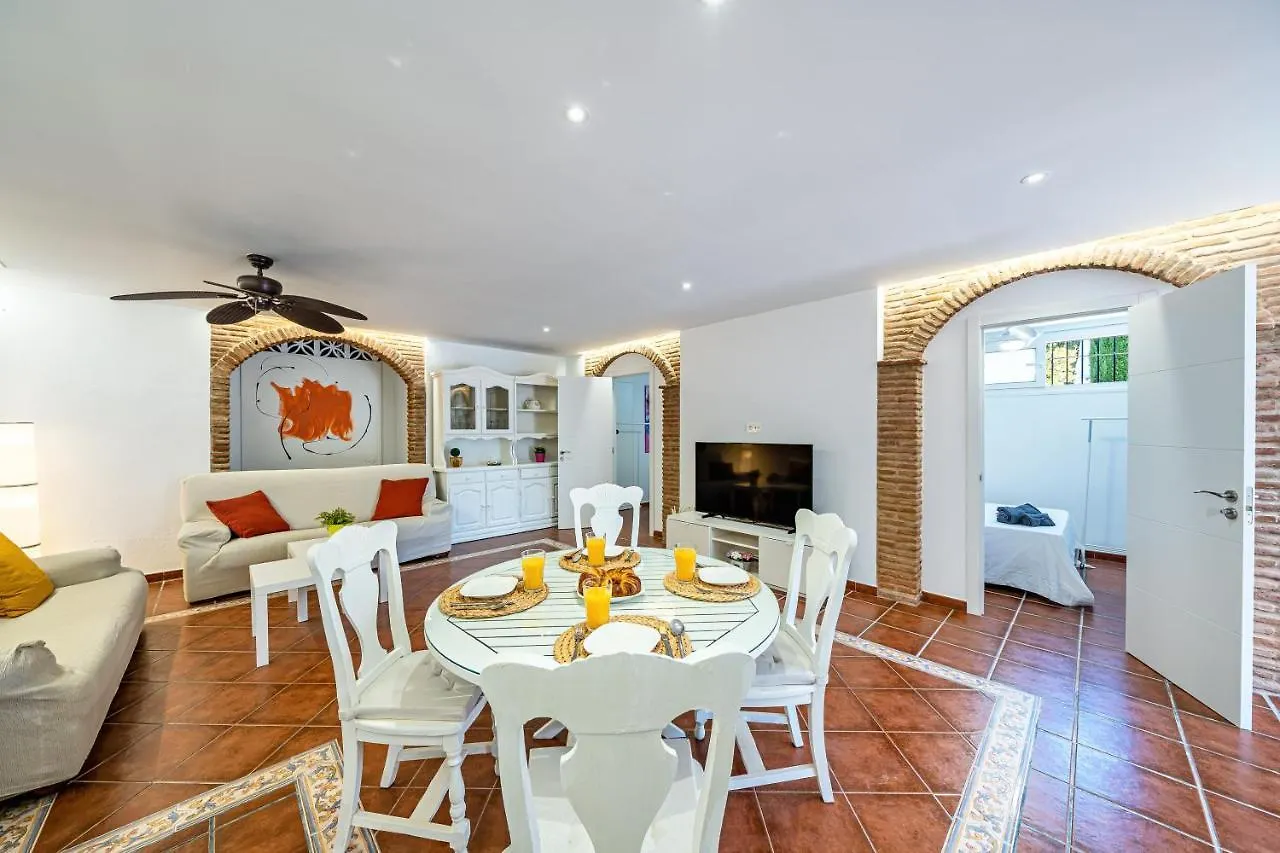 Villa Carmen Garden & Parking Benalmadena Apartment